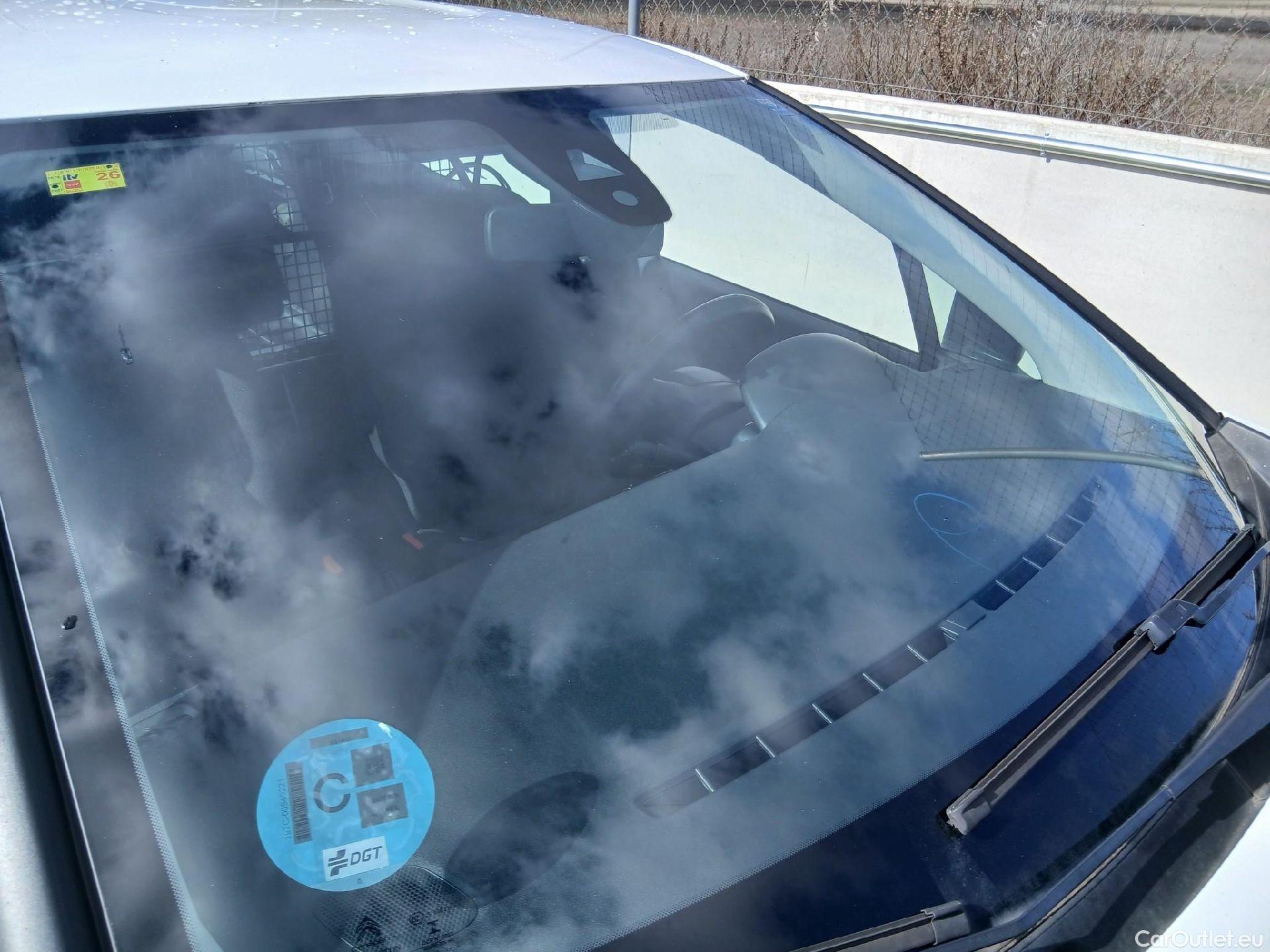  Citroen  C3 CITROEN  / 2016 / 5P / berlina comercial BlueHDi 73KW (100CV) S&S Comercial #3