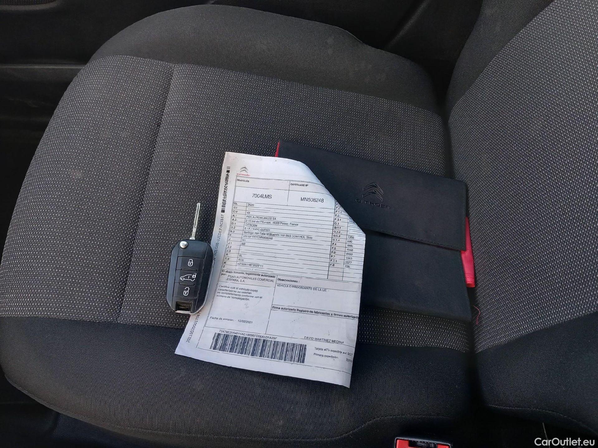  Citroen  Berlingo CITROEN  / 2018 / 3P / furgón derivado de turismo Talla M BlueHDi 100 CONTROL #3