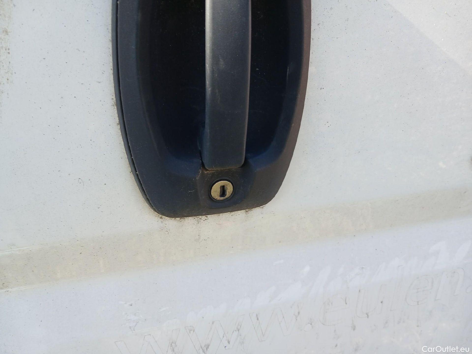  Citroen  Jumper CITROEN  / 2014 / 4P / furgón BlueHDi 103KW (140CV) Furgón 33L2H1 #27