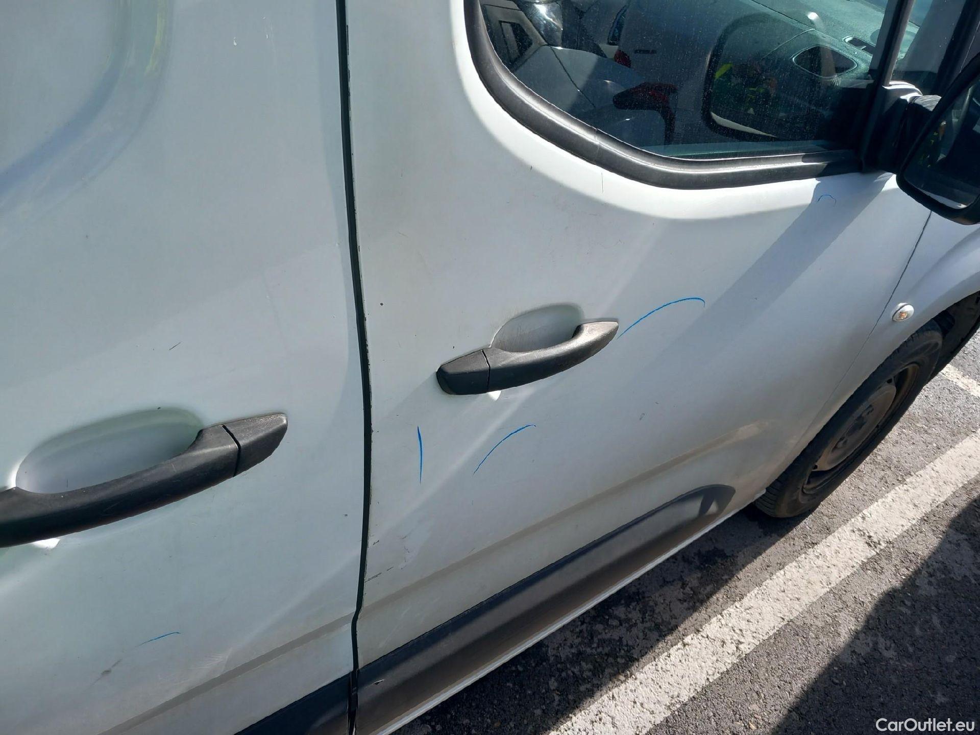  Citroen  Berlingo CITROEN  / 2018 / 3P / furgón derivado de turismo Talla M BlueHDi 100 CONTROL #38