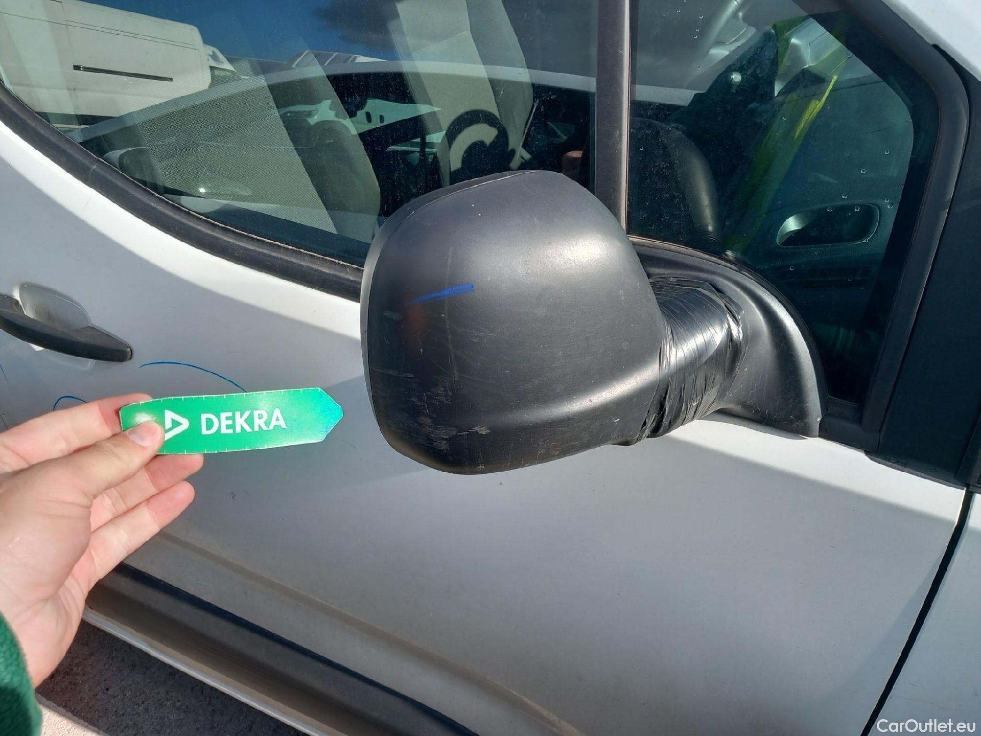  Citroen  Berlingo CITROEN  / 2018 / 3P / furgón derivado de turismo Talla M BlueHDi 100 CONTROL #40