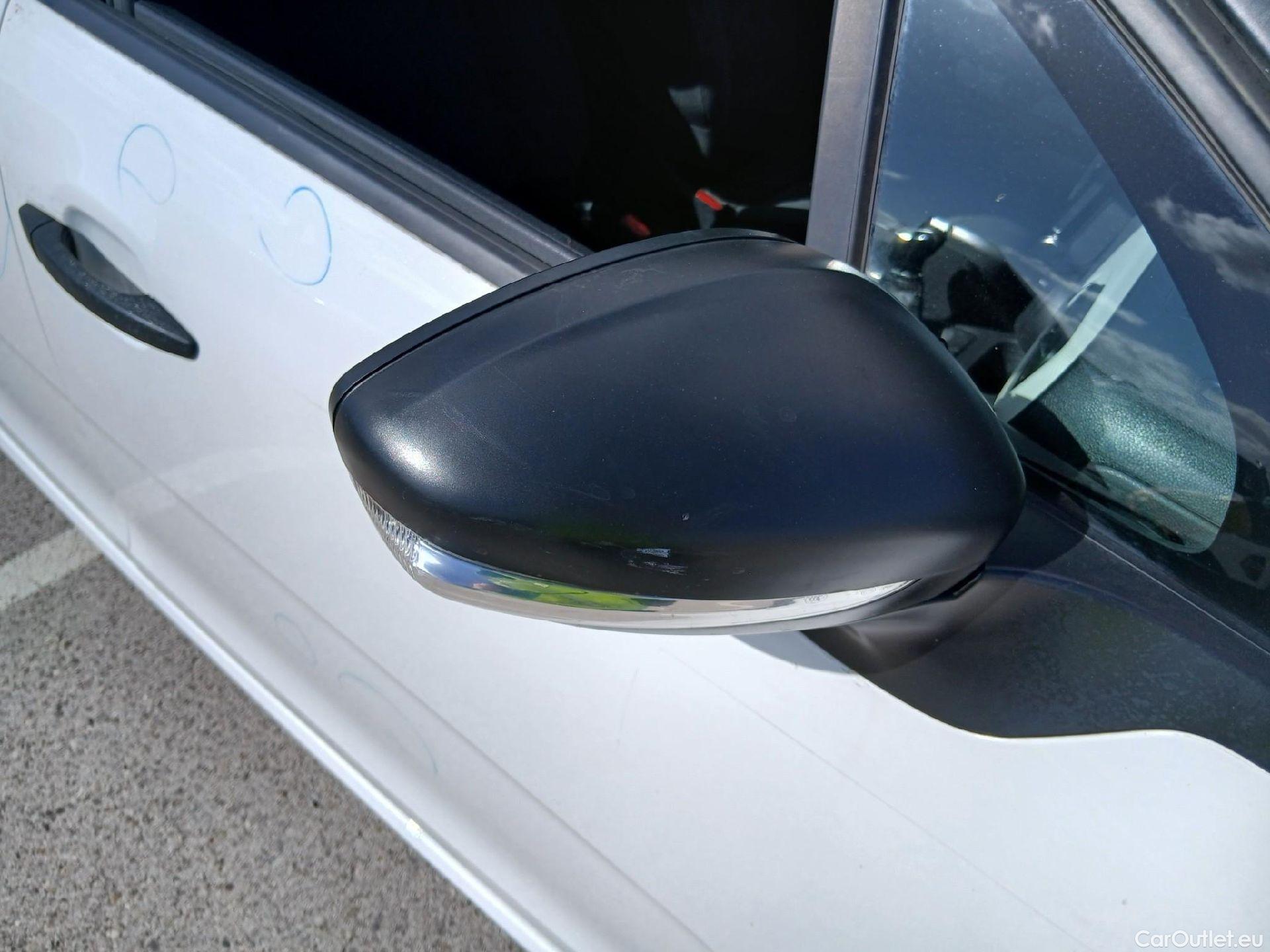  Citroen  C3 CITROEN  / 2016 / 5P / berlina comercial BlueHDi 73KW (100CV) S&S Comercial #52