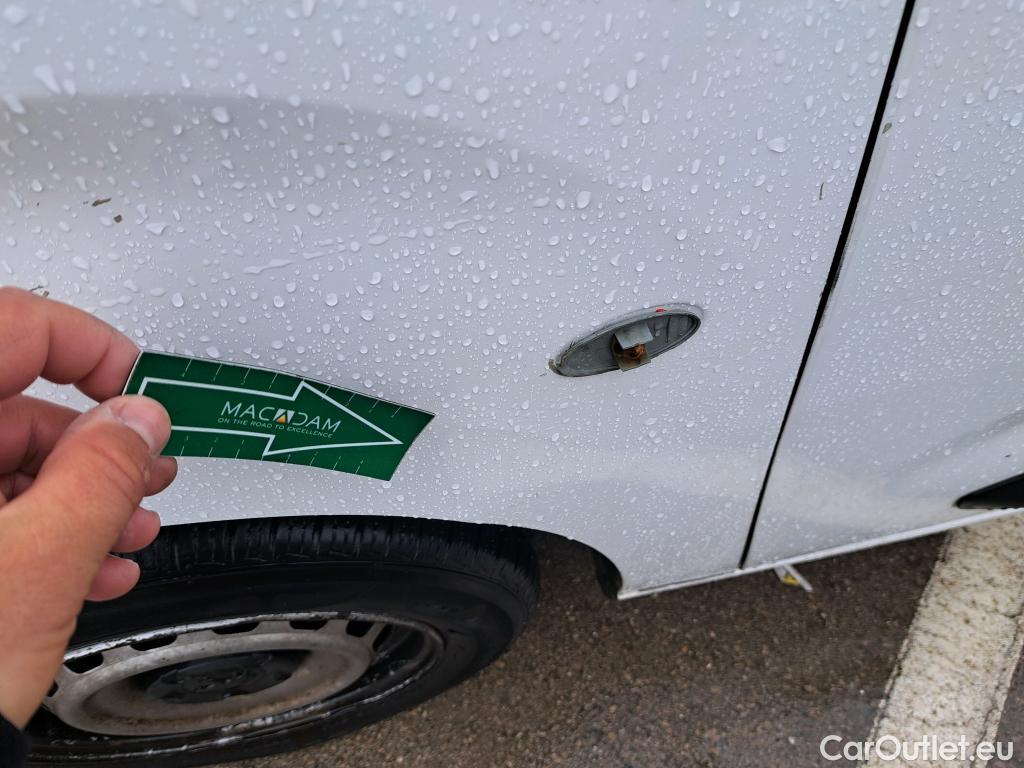  Peugeot  Partner PEUGEOT  / 2018 / 4P / furgón derivado de turismo Premium Standard 600kg BlueHDi 73kW #26