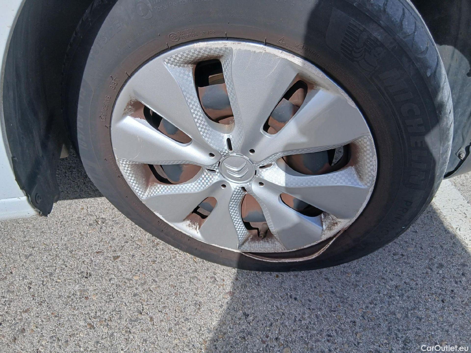  Citroen  C3 CITROEN  / 2016 / 5P / berlina comercial BlueHDi 73KW (100CV) S&S Comercial #54