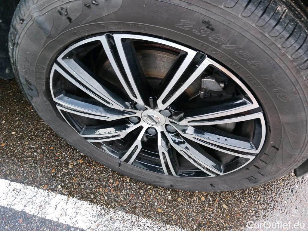  Volvo  XC60 VOLVO  / 2017 / 5P / todoterreno 2.0 T8 AWD Recharge Inscription Auto #5