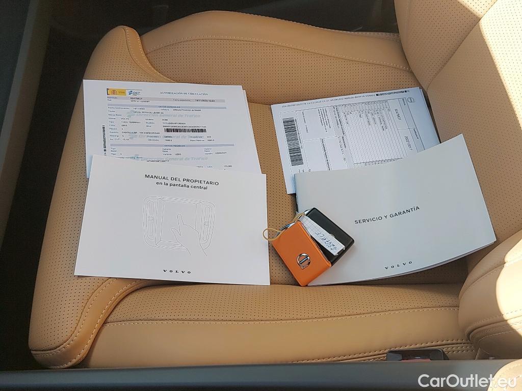  Volvo  XC60 VOLVO  / 2017 / 5P / todoterreno 2.0 B4 D AWD Ultimate Dark Auto #1