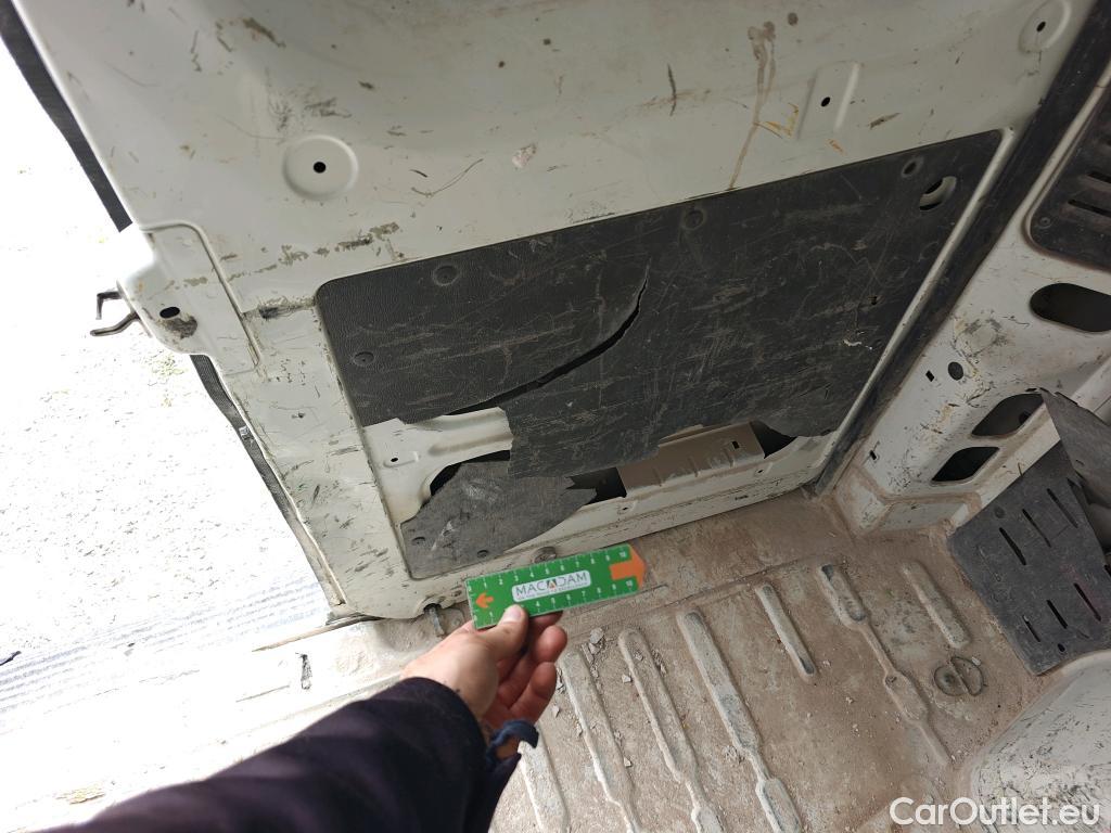  Citroen  Jumper CITROEN  / 2014 / 4P / furgón BlueHDi 88KW (120CV) Furgón 35L3H2 #72