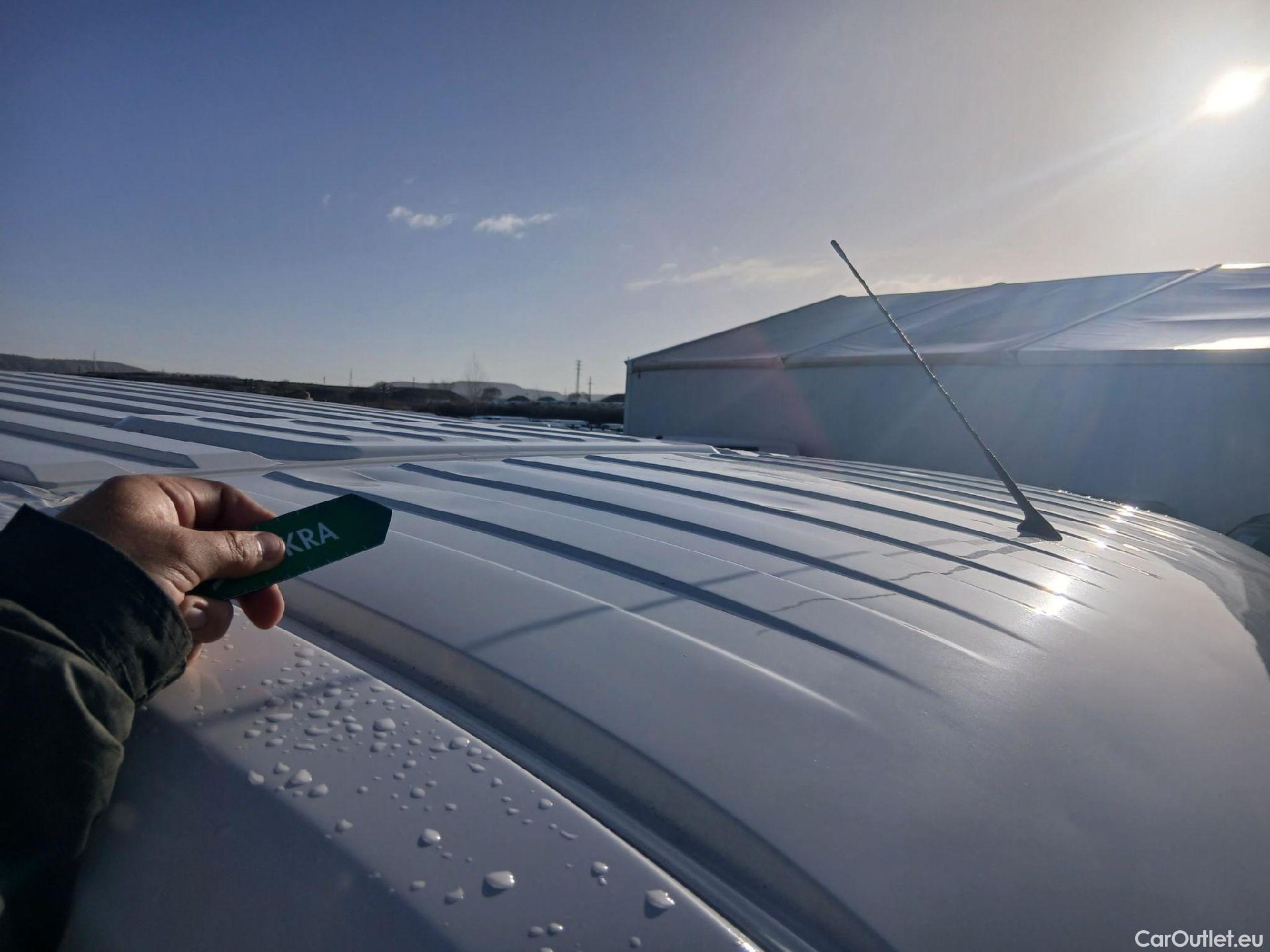  Peugeot  Boxer PEUGEOT  / 2014 / 4P / furgón 330 L1 H1 BHDI 103kW (140CV) S&S 6 V M (CX) #21