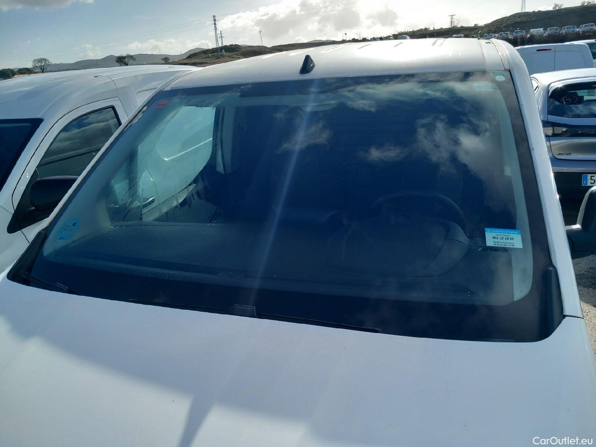  Citroen  Berlingo CITROEN  / 2018 / 3P / furgón derivado de turismo Talla M BlueHDi 100 CONTROL #1