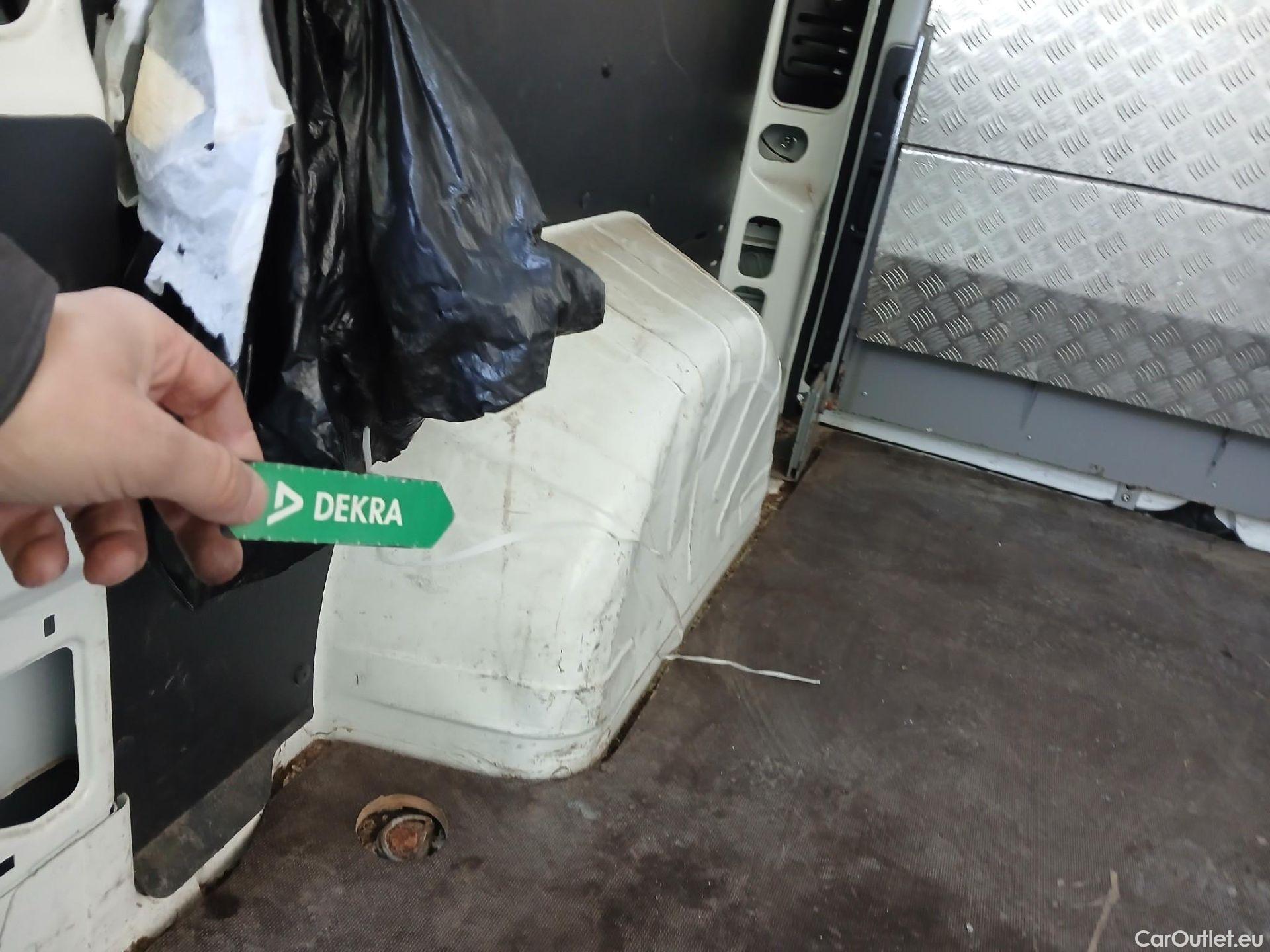  Citroen  Jumper CITROEN  / 2014 / 4P / furgón BlueHDi 103KW (140CV) Furgón 33L2H1 #40