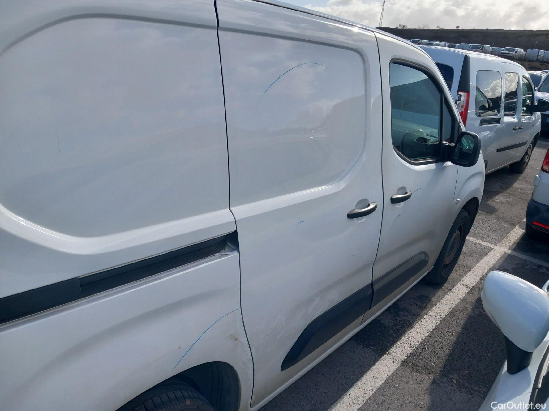  Citroen  Berlingo CITROEN  / 2018 / 3P / furgón derivado de turismo Talla M BlueHDi 100 CONTROL #35