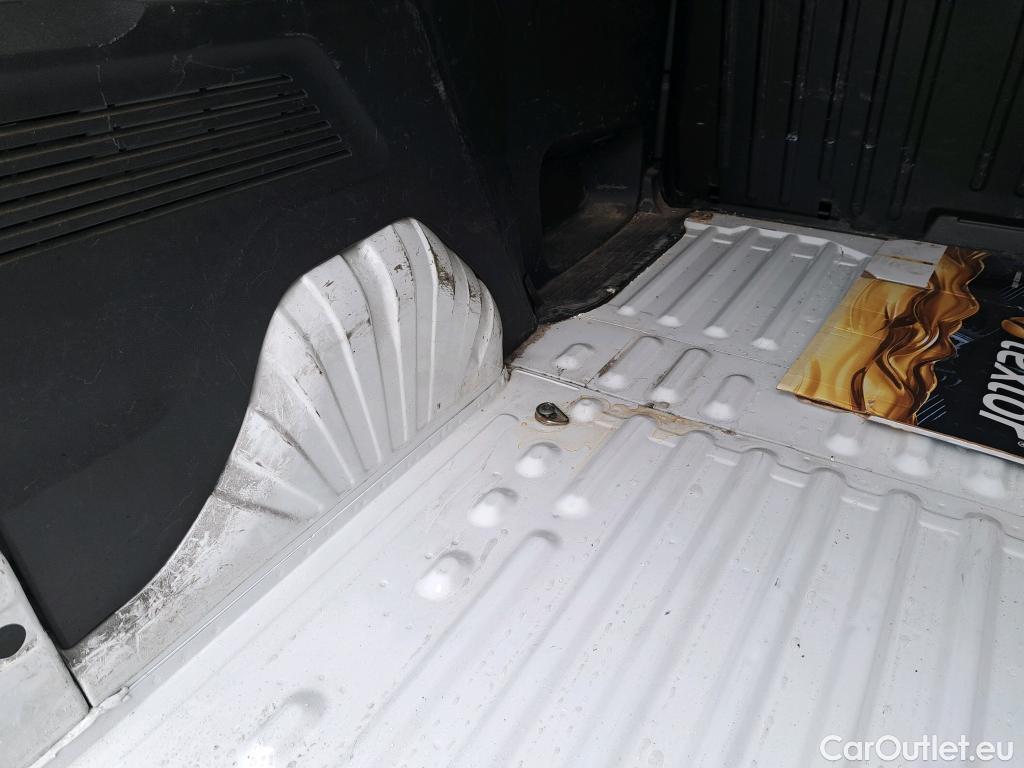  Peugeot  Partner PEUGEOT  / 2018 / 4P / furgón derivado de turismo Premium Standard 600kg BlueHDi 73kW #17