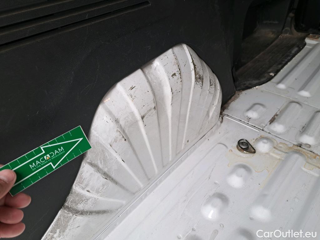  Peugeot  Partner PEUGEOT  / 2018 / 4P / furgón derivado de turismo Premium Standard 600kg BlueHDi 73kW #18