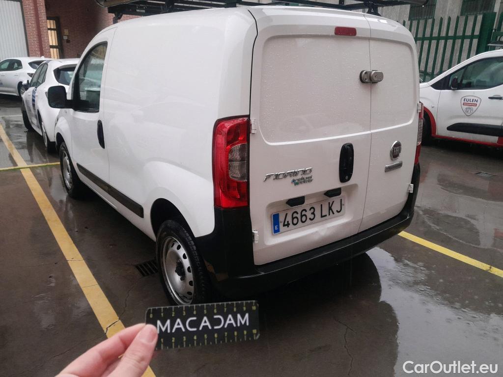  Fiat  Fiorino FIAT  / 2016 / 3P / furgón derivado de turismo Cargo Base 1.4 Natural Power 51kW (70CV) #7