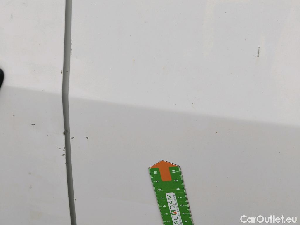  Citroen  Berlingo CITROEN  / 2018 / 4P / combi Talla M BlueHDi 100 S&S LIVE PACK BUSINE #31