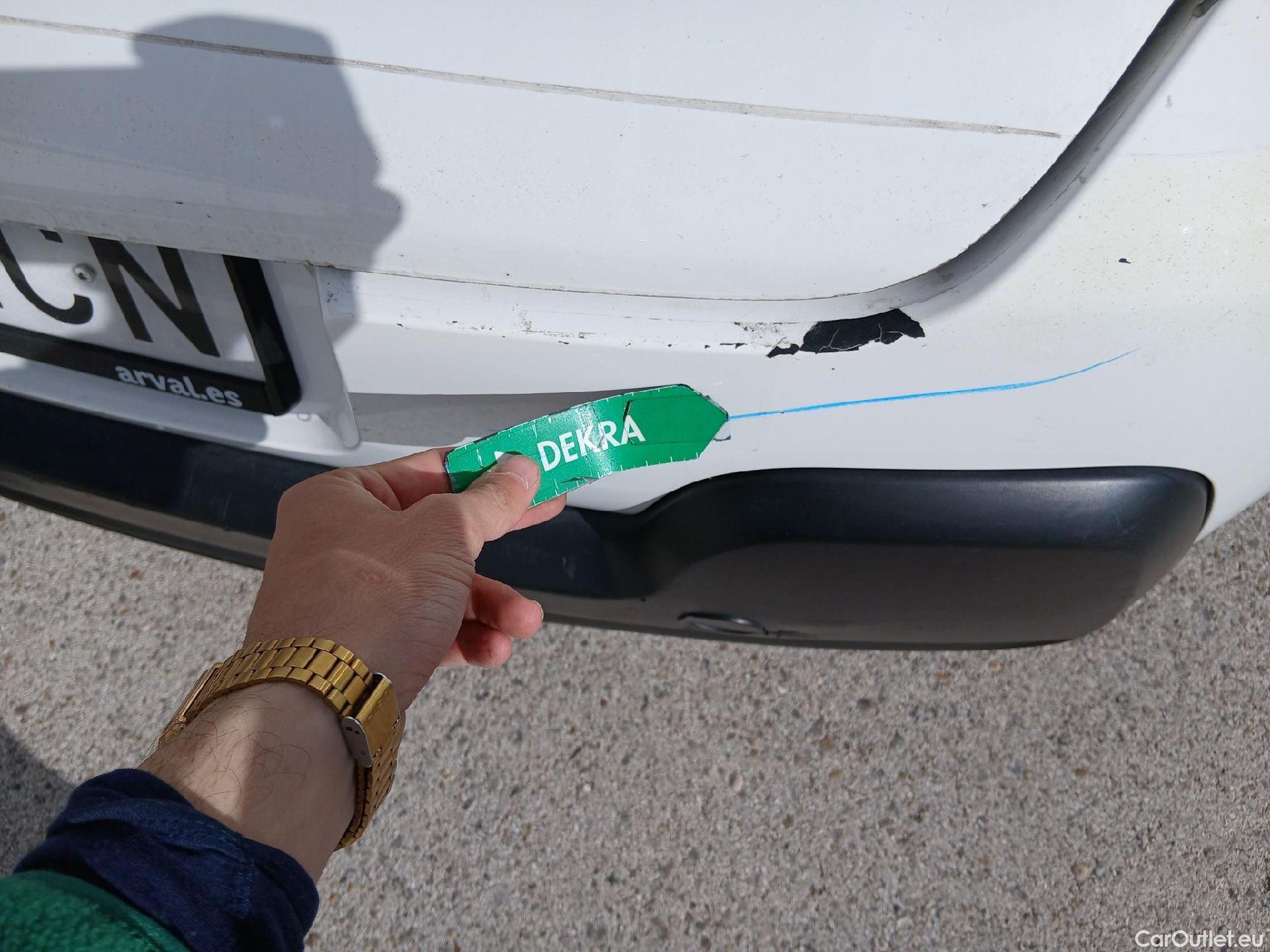  Citroen  C3 CITROEN  / 2016 / 5P / berlina comercial BlueHDi 73KW (100CV) S&S Comercial #28