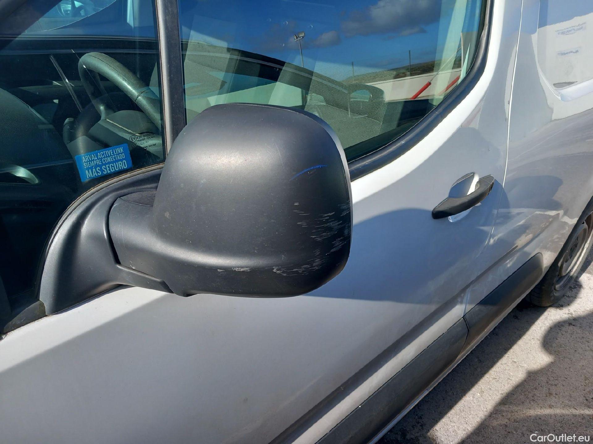  Citroen  Berlingo CITROEN  / 2018 / 3P / furgón derivado de turismo Talla M BlueHDi 100 CONTROL #16