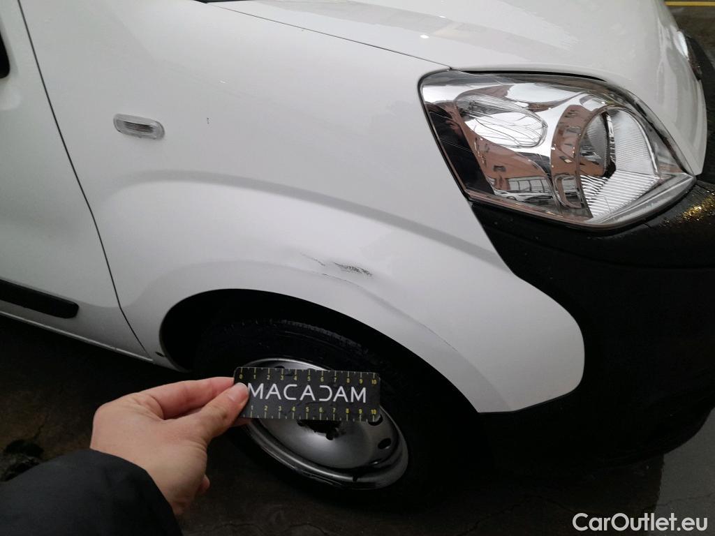  Fiat  Fiorino FIAT  / 2016 / 3P / furgón derivado de turismo Cargo Base 1.4 Natural Power 51kW (70CV)  #6