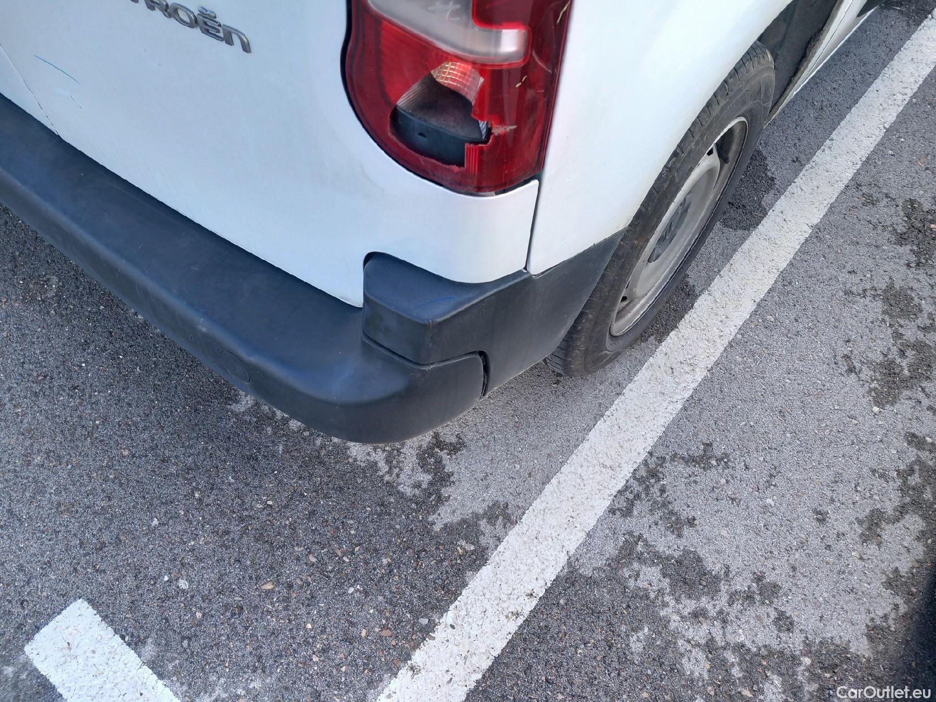  Citroen  Berlingo CITROEN  / 2018 / 3P / furgón derivado de turismo Talla M BlueHDi 100 CONTROL #31