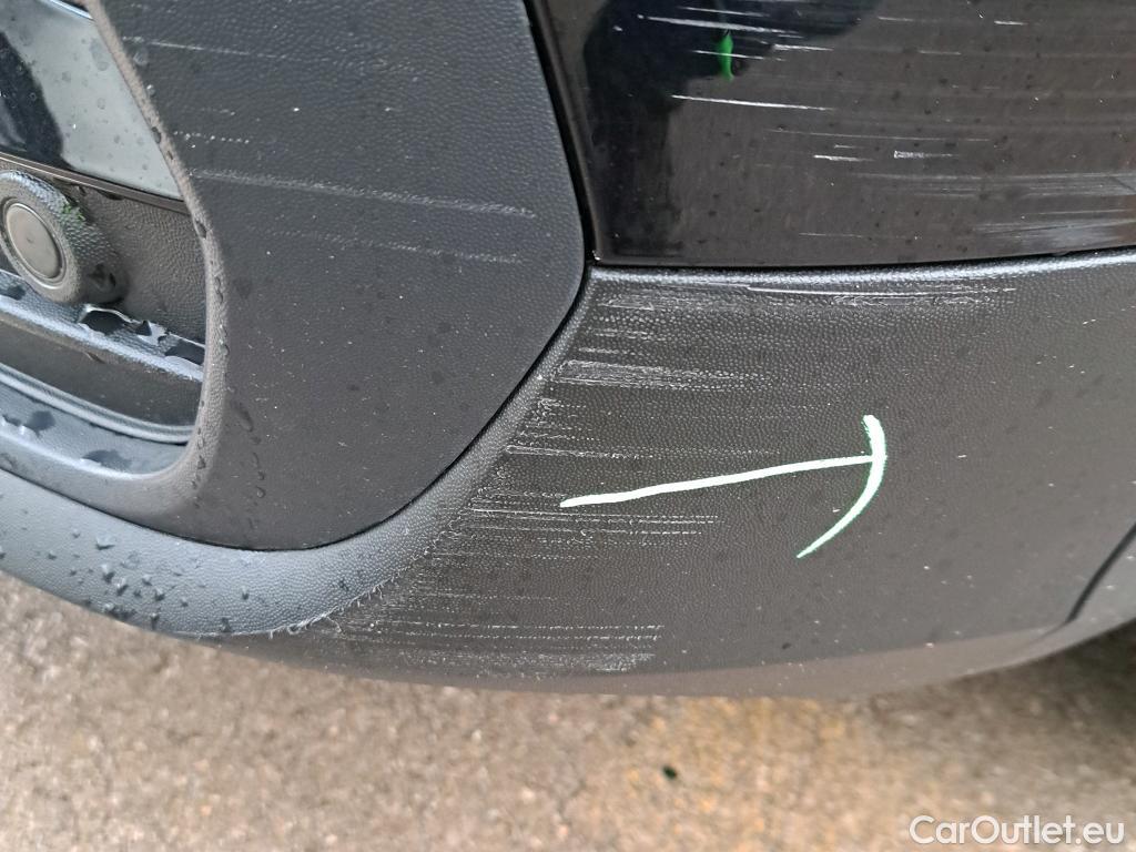  Volkswagen  Tiguan VOLKSWAGEN  / 2020 / 5P / todoterreno Life 2.0 TDI 110kW (150CV) DSG (AC2) #9