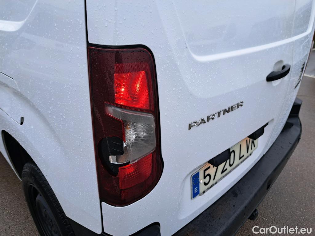  Peugeot  Partner PEUGEOT  / 2018 / 4P / furgón derivado de turismo Premium Standard 600kg BlueHDi 73kW #15