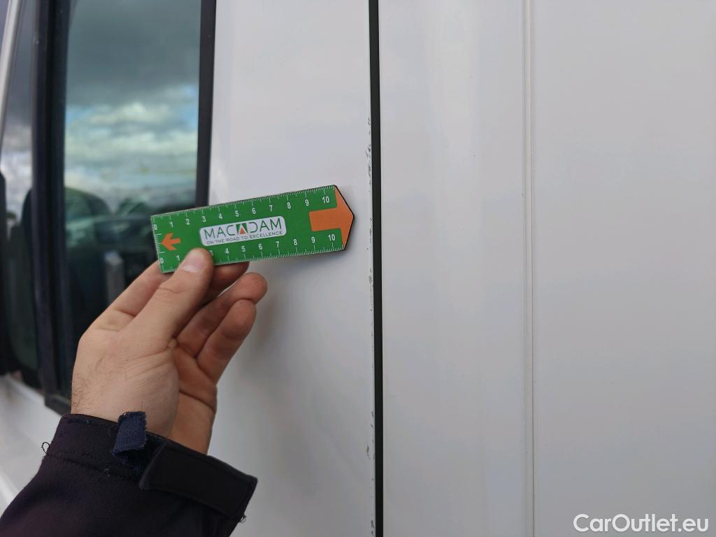  Citroen  Jumper CITROEN  / 2014 / 4P / furgón BlueHDi 88KW (120CV) Furgón 35L3H2 #87