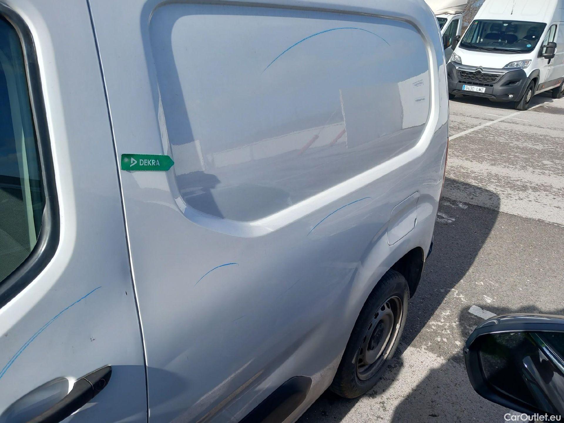  Citroen  Berlingo CITROEN  / 2018 / 3P / furgón derivado de turismo Talla M BlueHDi 100 CONTROL #19