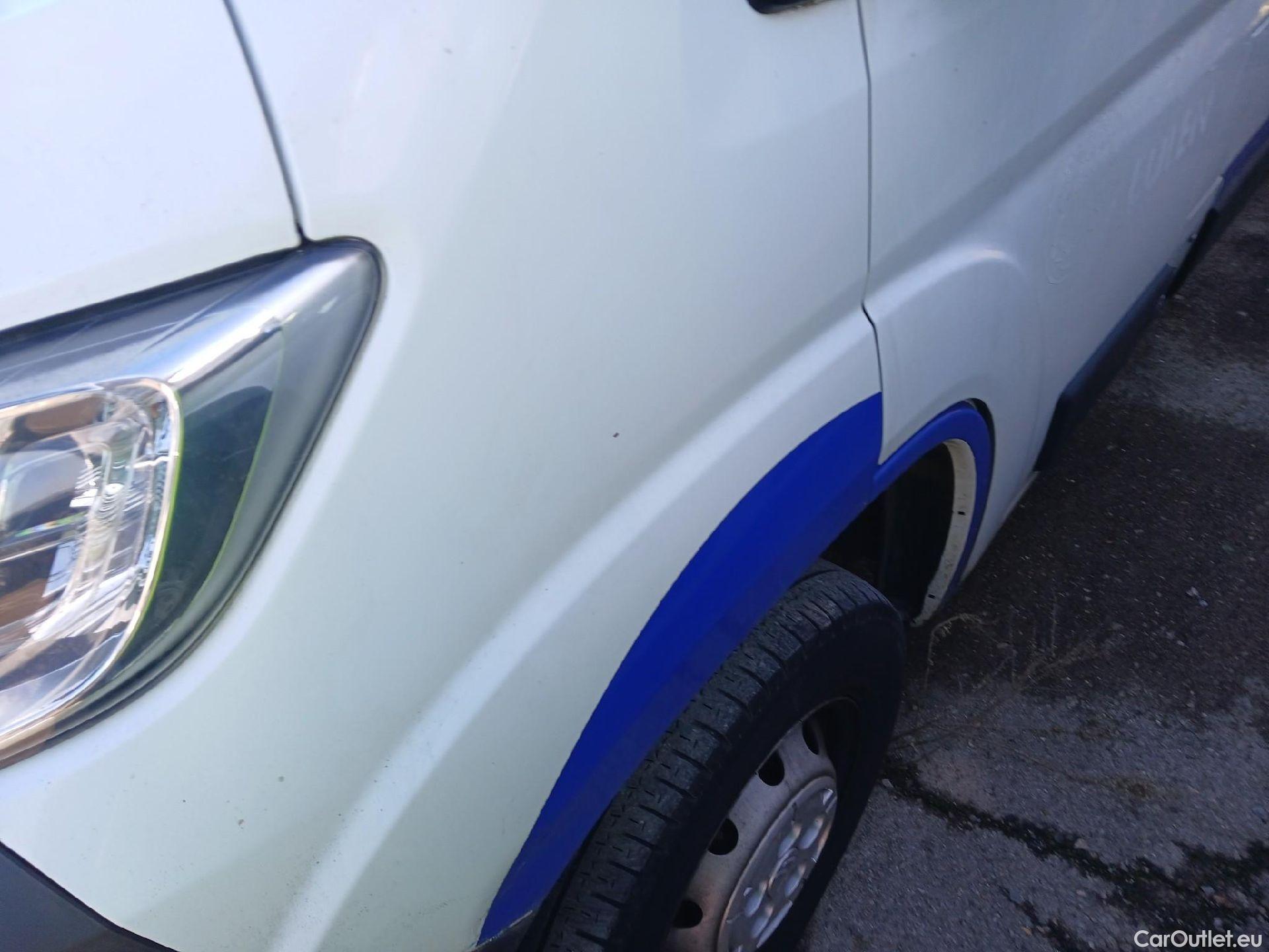  Citroen  Jumper CITROEN  / 2014 / 4P / furgón BlueHDi 103KW (140CV) Furgón 33L2H1 #2