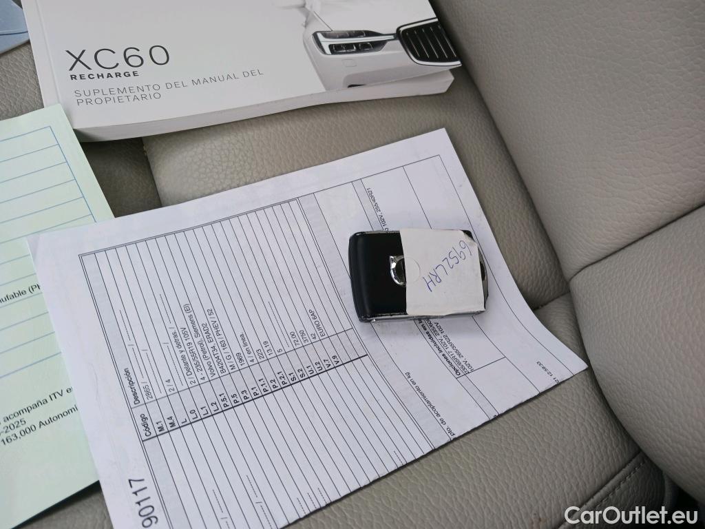  Volvo  XC60 VOLVO  / 2017 / 5P / todoterreno 2.0 T8 AWD Recharge Inscription Auto #4