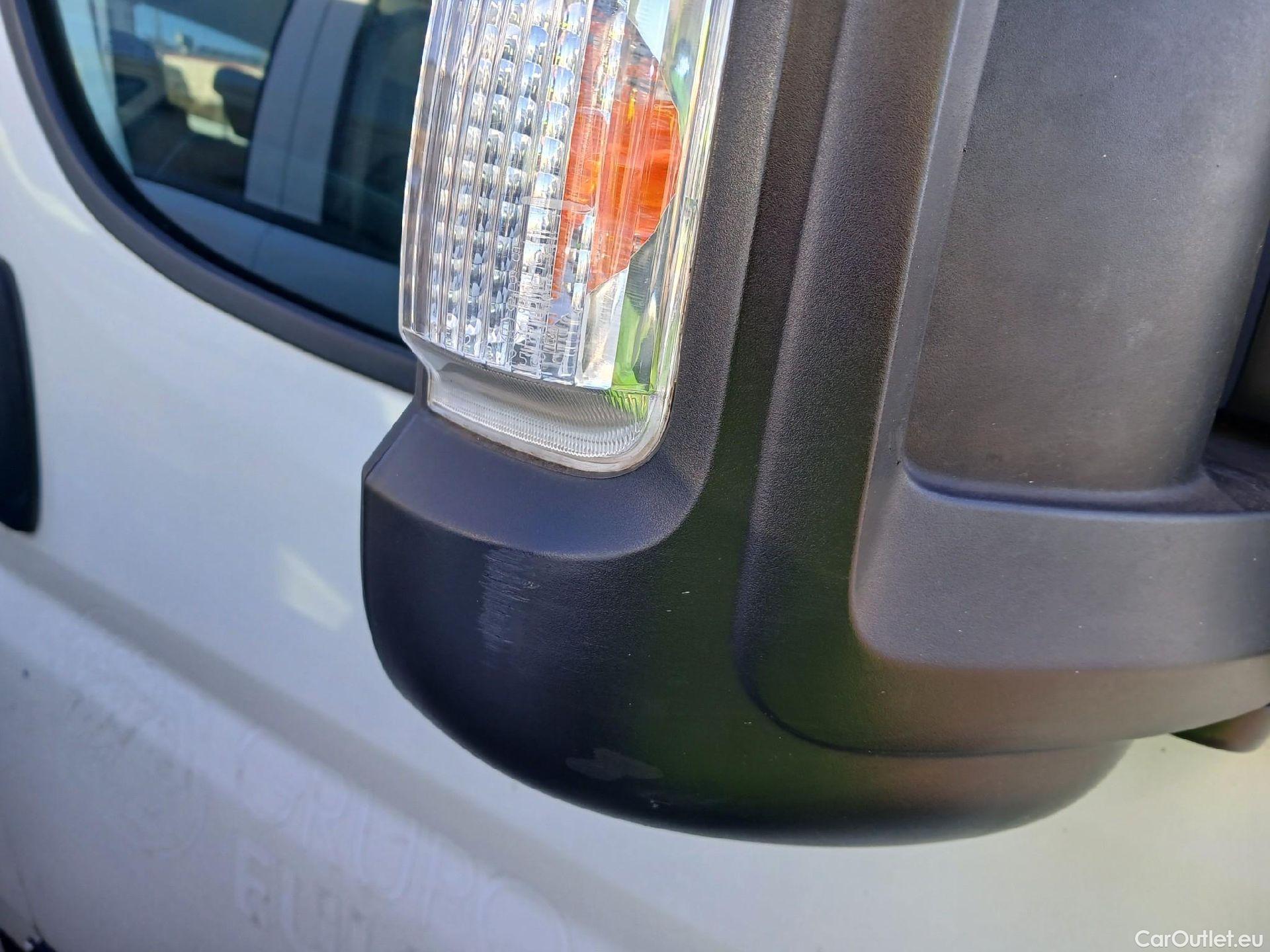  Citroen  Jumper CITROEN  / 2014 / 4P / furgón BlueHDi 103KW (140CV) Furgón 33L2H1 #36