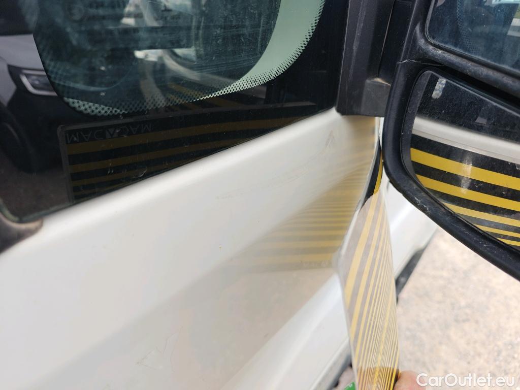  Citroen  Jumper CITROEN  / 2014 / 4P / furgón BlueHDi 88KW (120CV) Furgón 35L3H2 #65