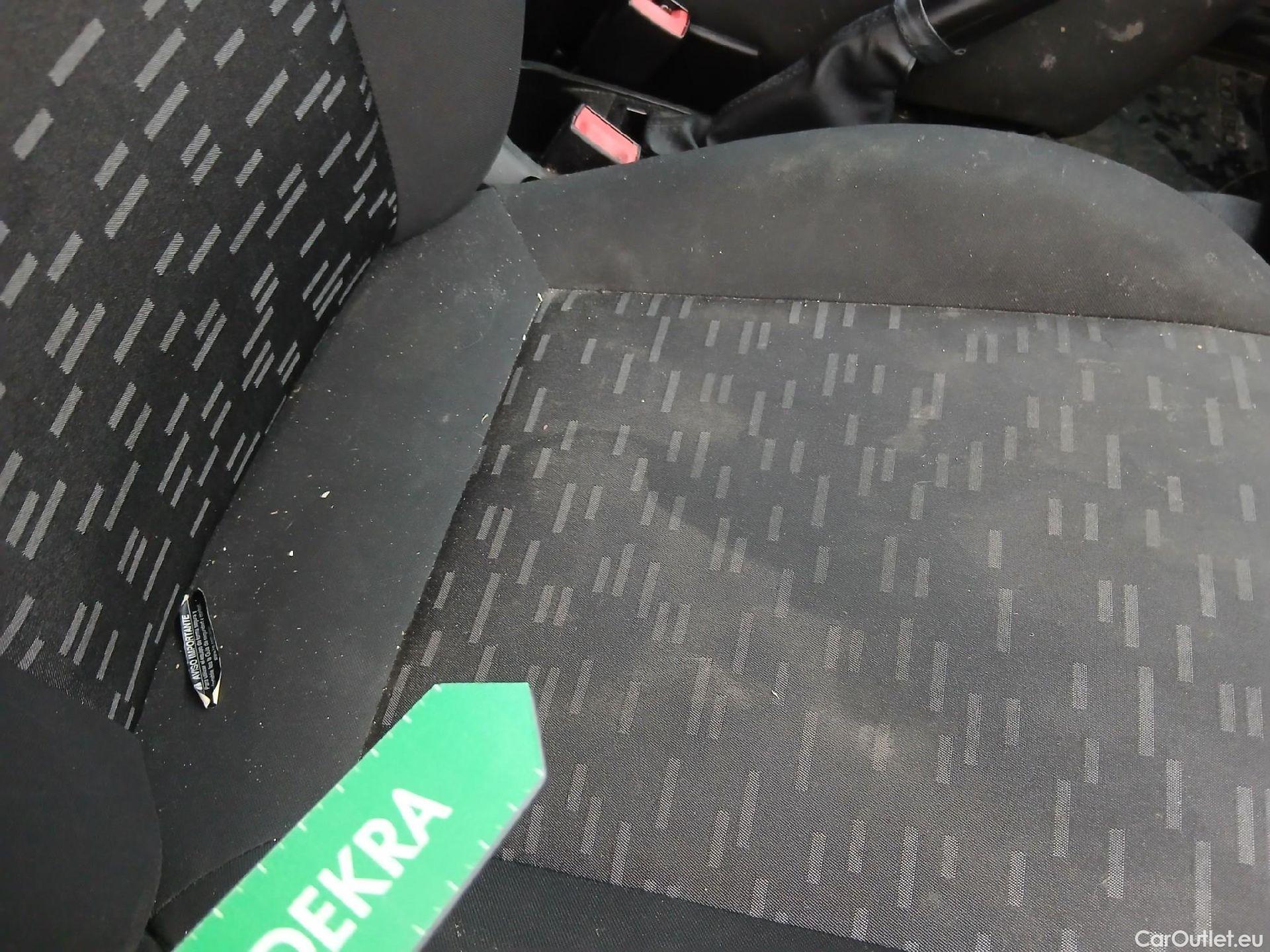  Opel  Combo OPEL  / 2012 / 3P / furgón derivado de turismo Cargo 1.3 CDTI 70kW (95CV) L1 H1 #26