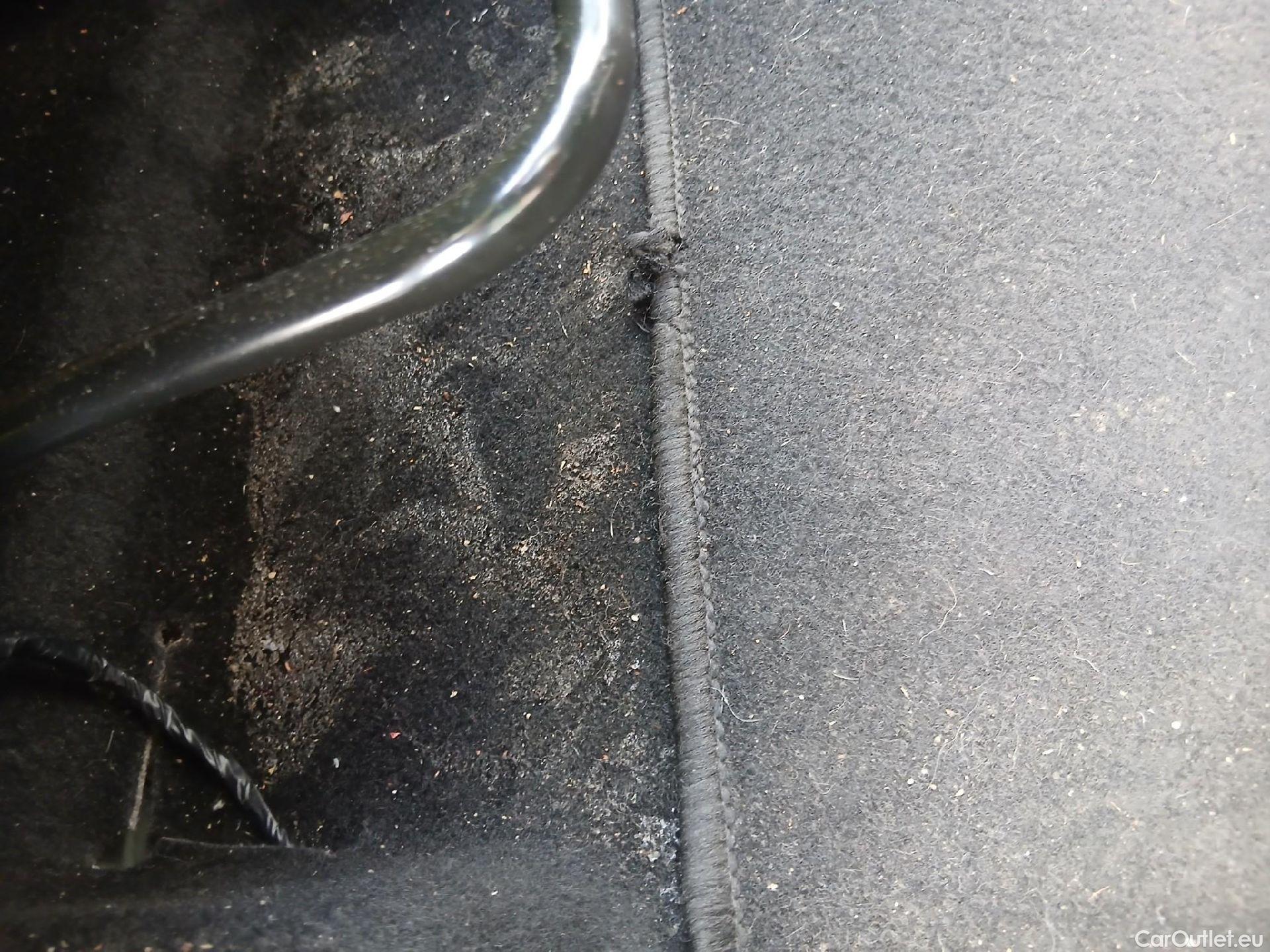  Citroen  C3 CITROEN  / 2016 / 5P / berlina comercial BlueHDi 73KW (100CV) S&S Comercial #48