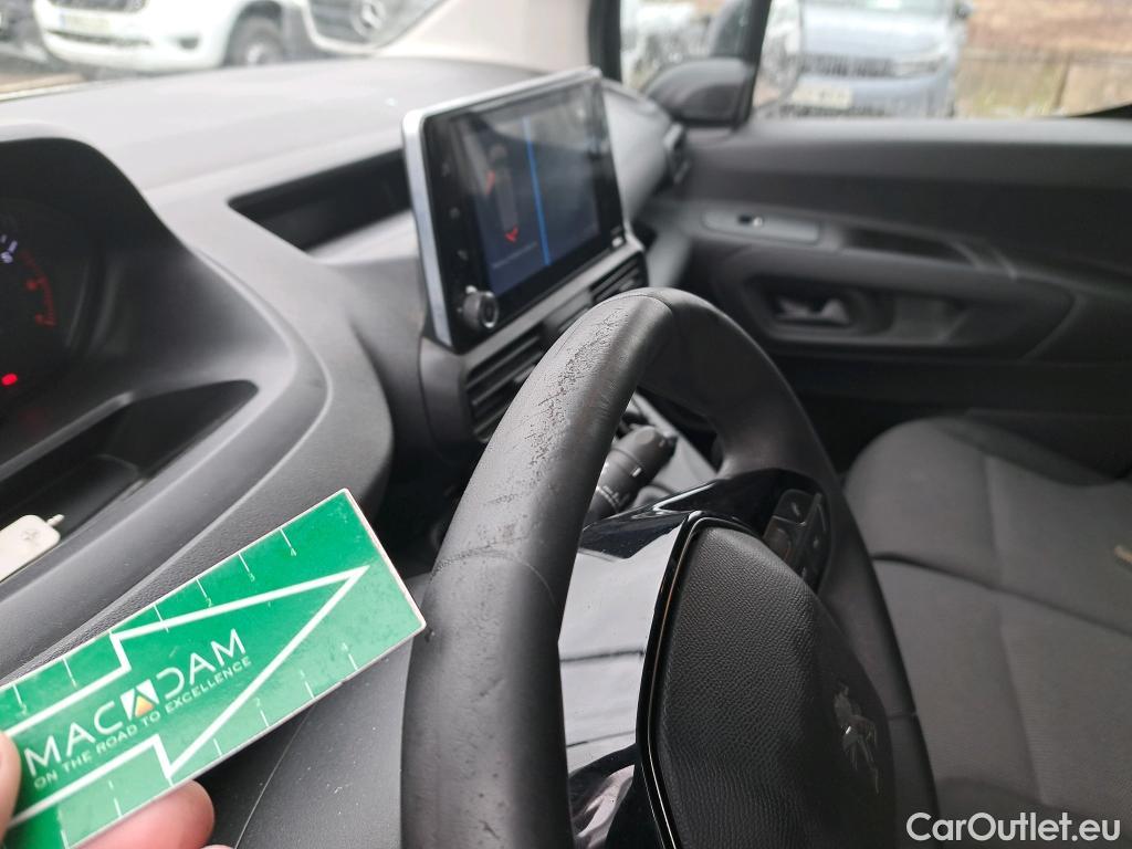  Peugeot  Partner PEUGEOT  / 2018 / 4P / furgón derivado de turismo Premium Standard 600kg BlueHDi 73kW #54