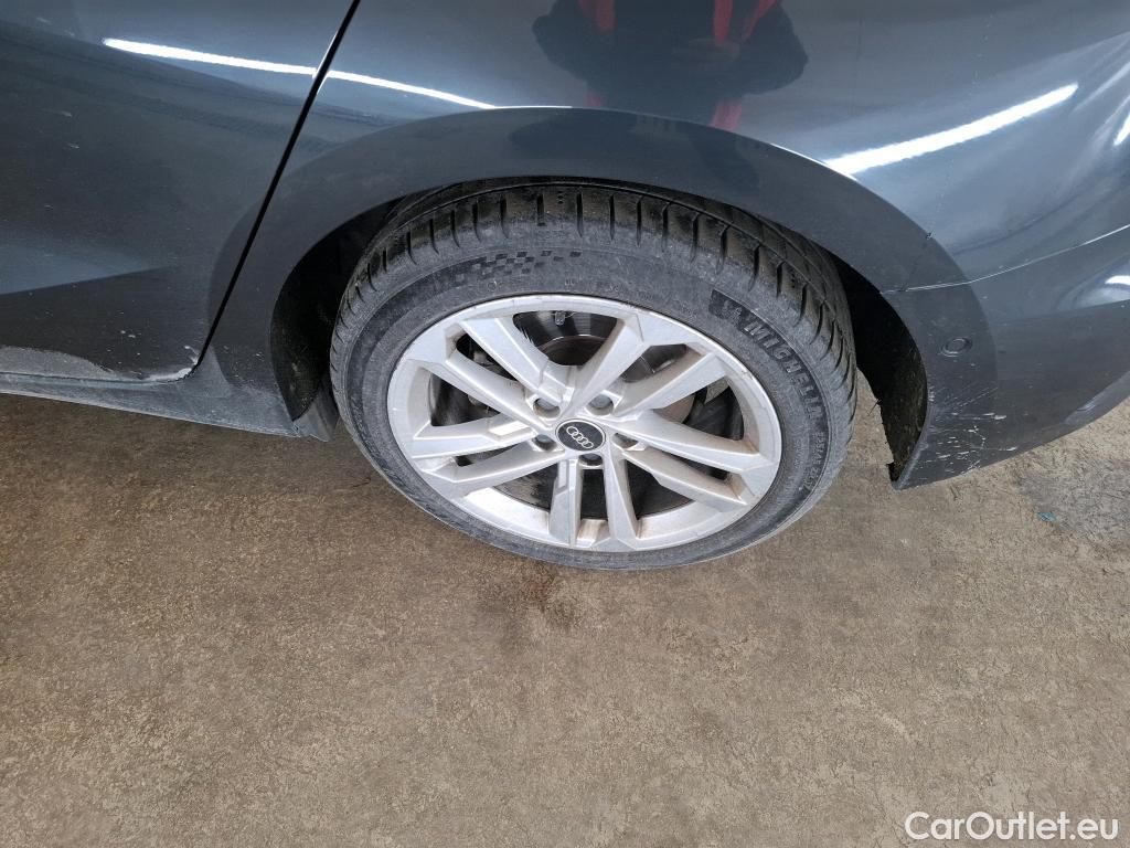  Audi  A3 AUDI  Sportback / 2020 / 5P / Berline 40 TFSI e 204 S Tronic Business Line #16