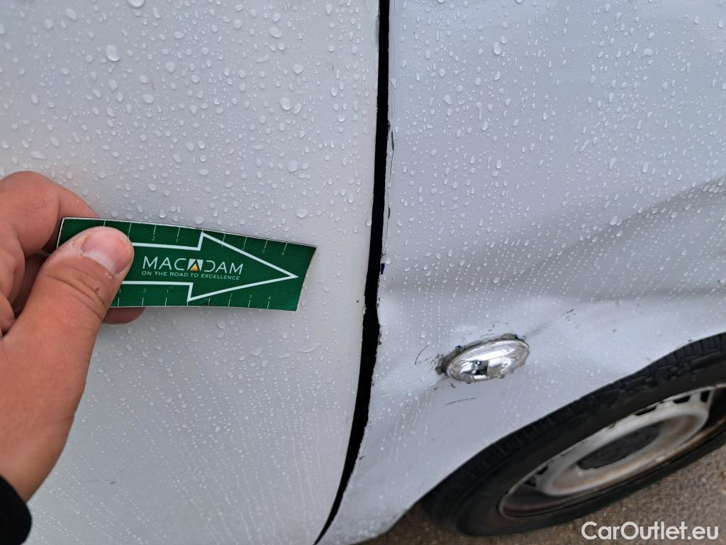  Peugeot  Partner PEUGEOT  / 2018 / 4P / furgón derivado de turismo Premium Standard 600kg BlueHDi 73kW #36