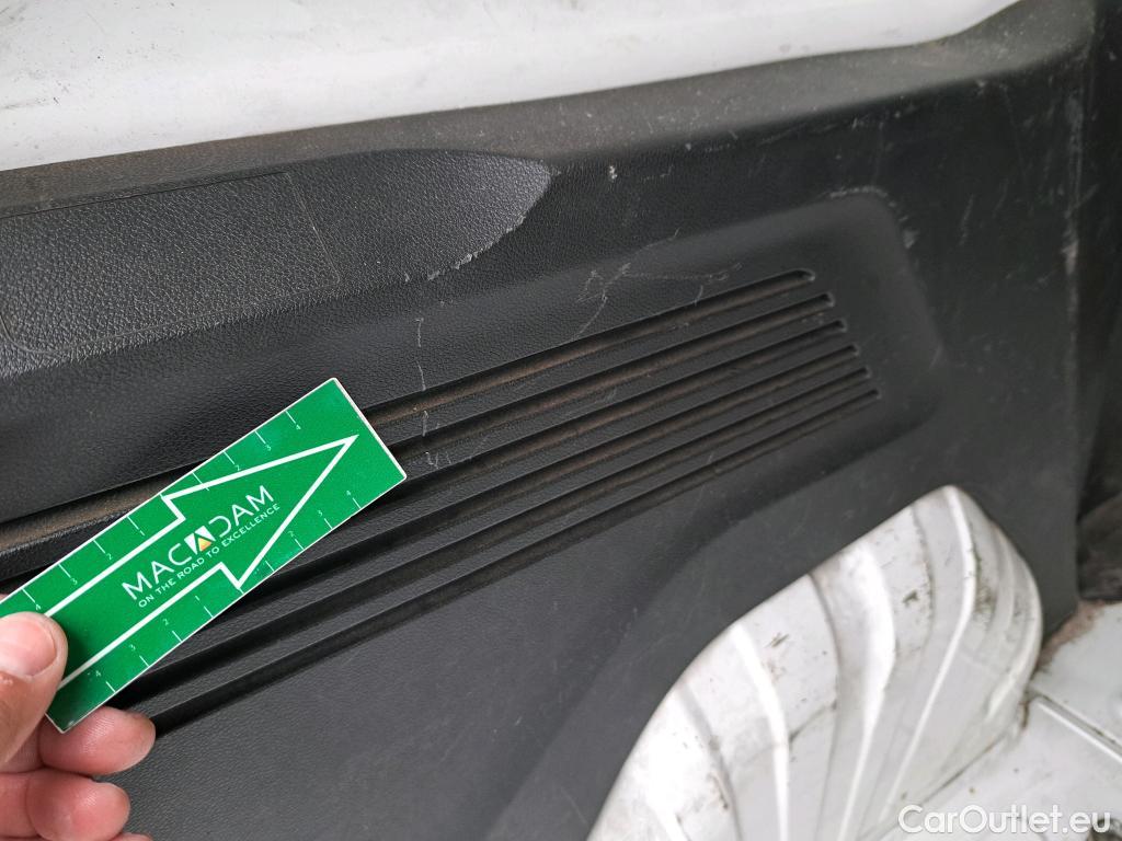  Peugeot  Partner PEUGEOT  / 2018 / 4P / furgón derivado de turismo Premium Standard 600kg BlueHDi 73kW #44