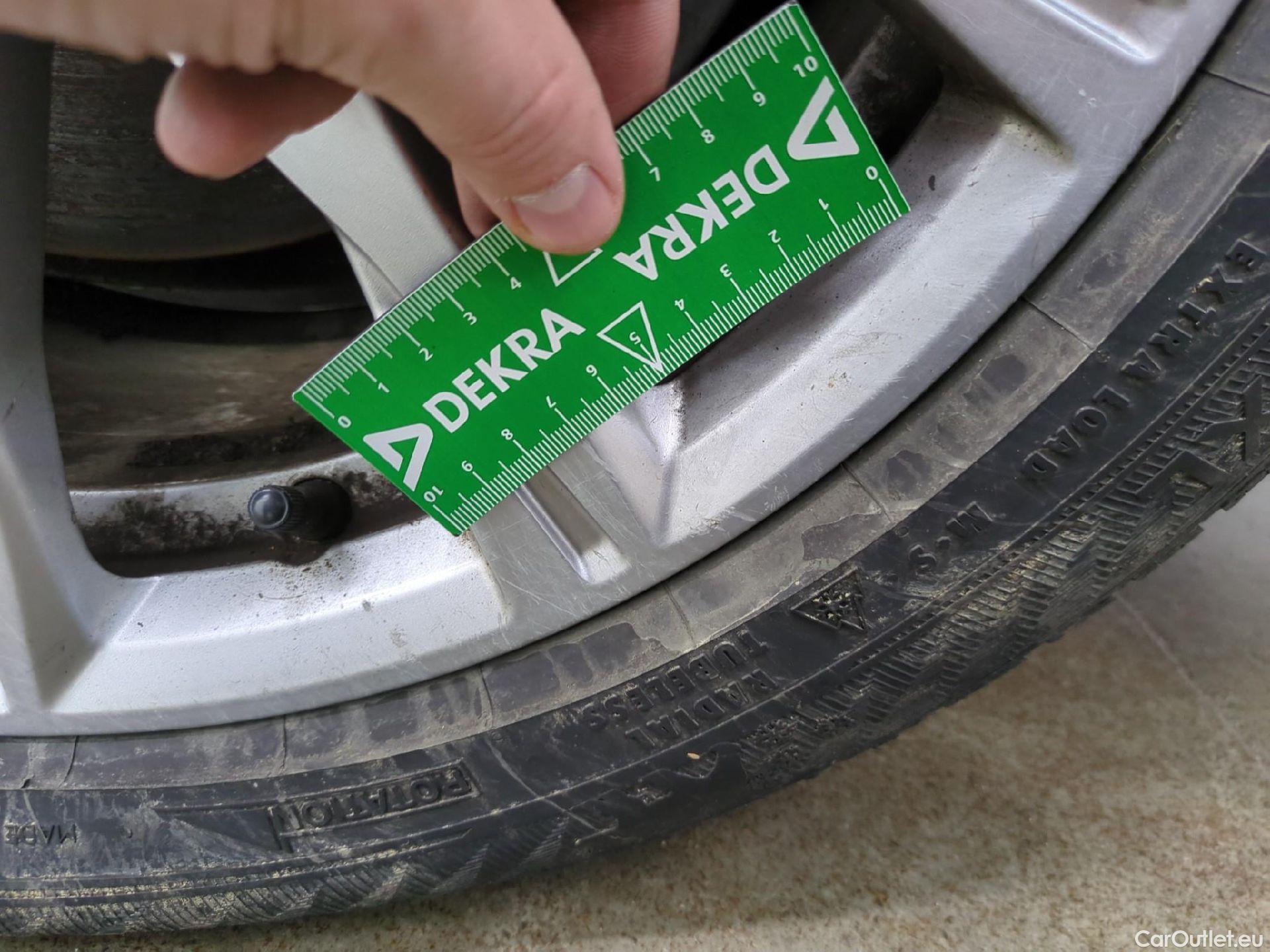  Audi  A4 AUDI  / 2019 / 4P / Berline 30 TDI 136 S tronic Business Line #8