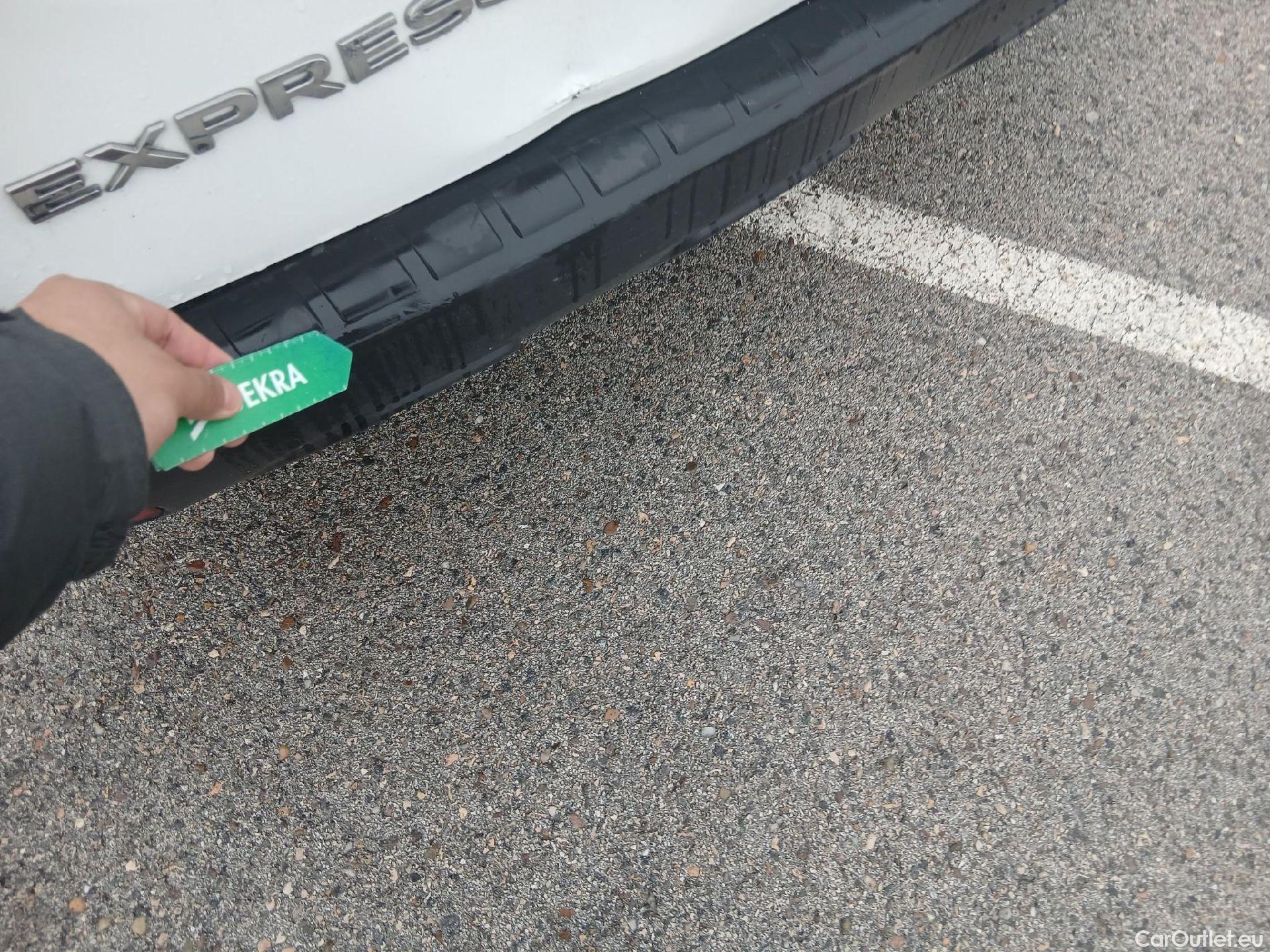  Renault  EXPRESS RENAULT  / 2021 / 4P / furgón derivado de turismo Confort 1.5 Blue dCi 70 kW (95 cv) #25