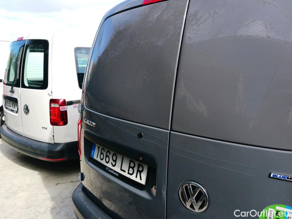  Volkswagen  Caddy VOLKSWAGEN  / 2015 / 4P / furgón derivado de turismo Profesional Maxi Furgón 1.4 TGI 81kW BM #4
