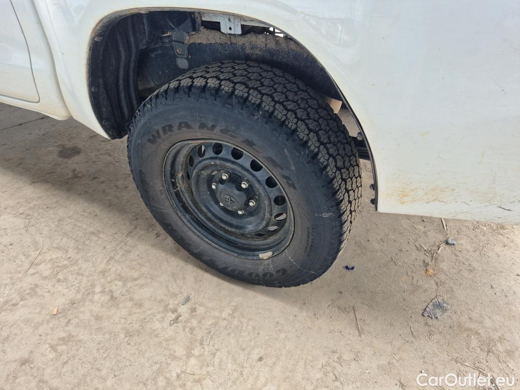  Toyota  Hilux TOYOTA  / 2020 / 4P / pickup 2.4 D-4D Cabina Doble GX #1