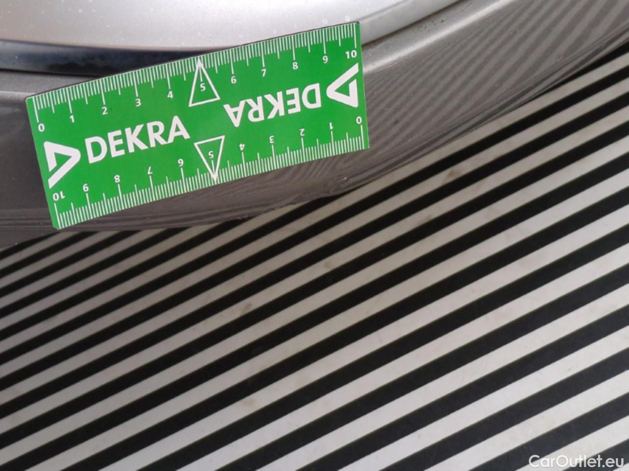  Audi  A4 AUDI  / 2019 / 4P / Berline 30 TDI 136 S tronic Business Line #26