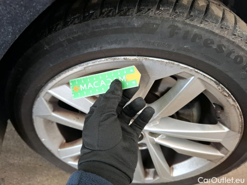  Audi  A3 AUDI  Sportback / 2020 / 5P / Berline 40 TFSI e 204 S Tronic Business Line #9