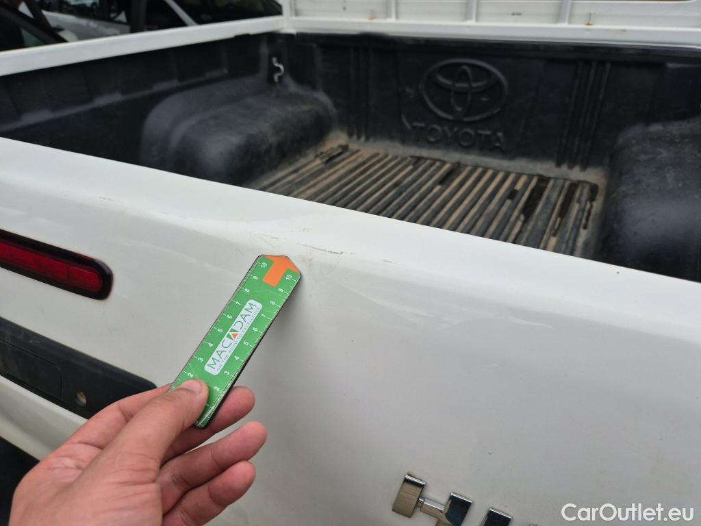  Toyota  Hilux TOYOTA  / 2020 / 4P / pickup 2.4 D-4D Cabina Doble GX #33