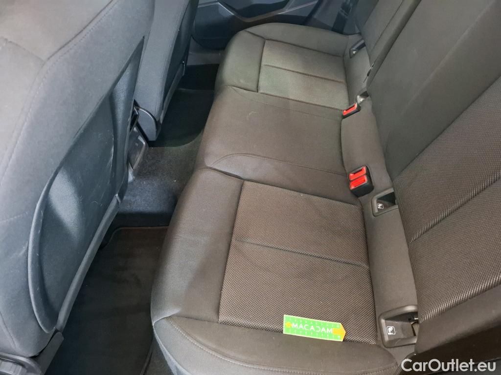  Audi  A3 AUDI  Sportback / 2020 / 5P / Berline 40 TFSI e 204 S Tronic Business Line #24