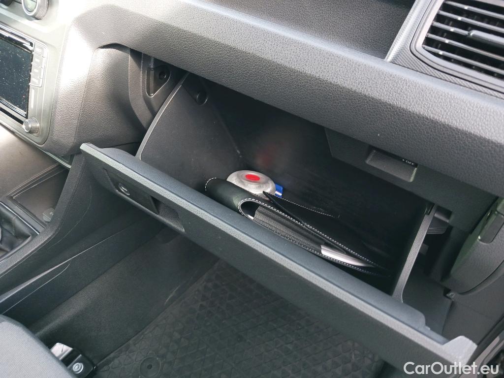  Volkswagen  Caddy VOLKSWAGEN  / 2015 / 4P / furgón derivado de turismo Profesional Maxi Furgón 1.4 TGI 81kW BM #26