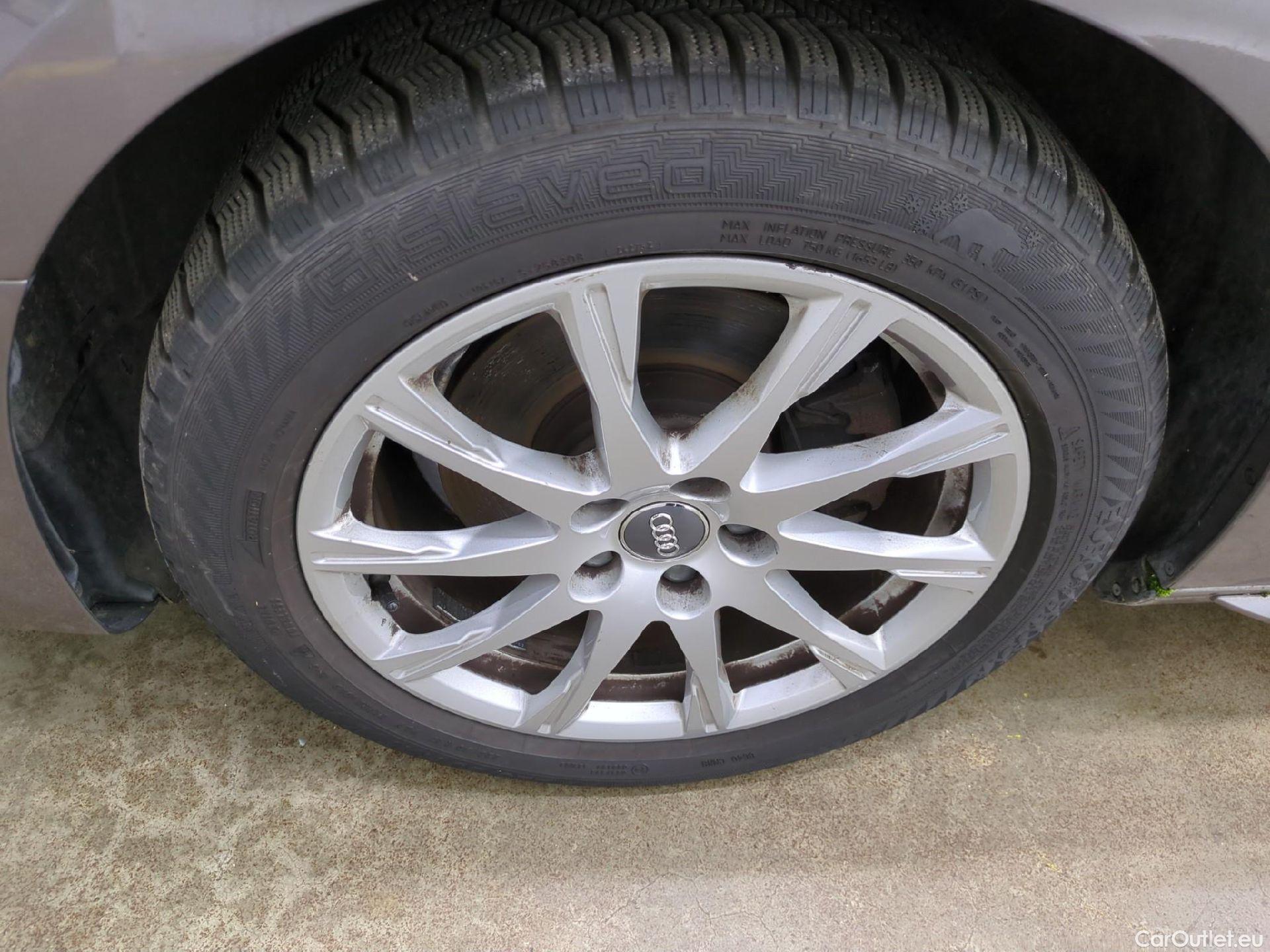  Audi  A4 AUDI  / 2019 / 4P / Berline 30 TDI 136 S tronic Business Line #13