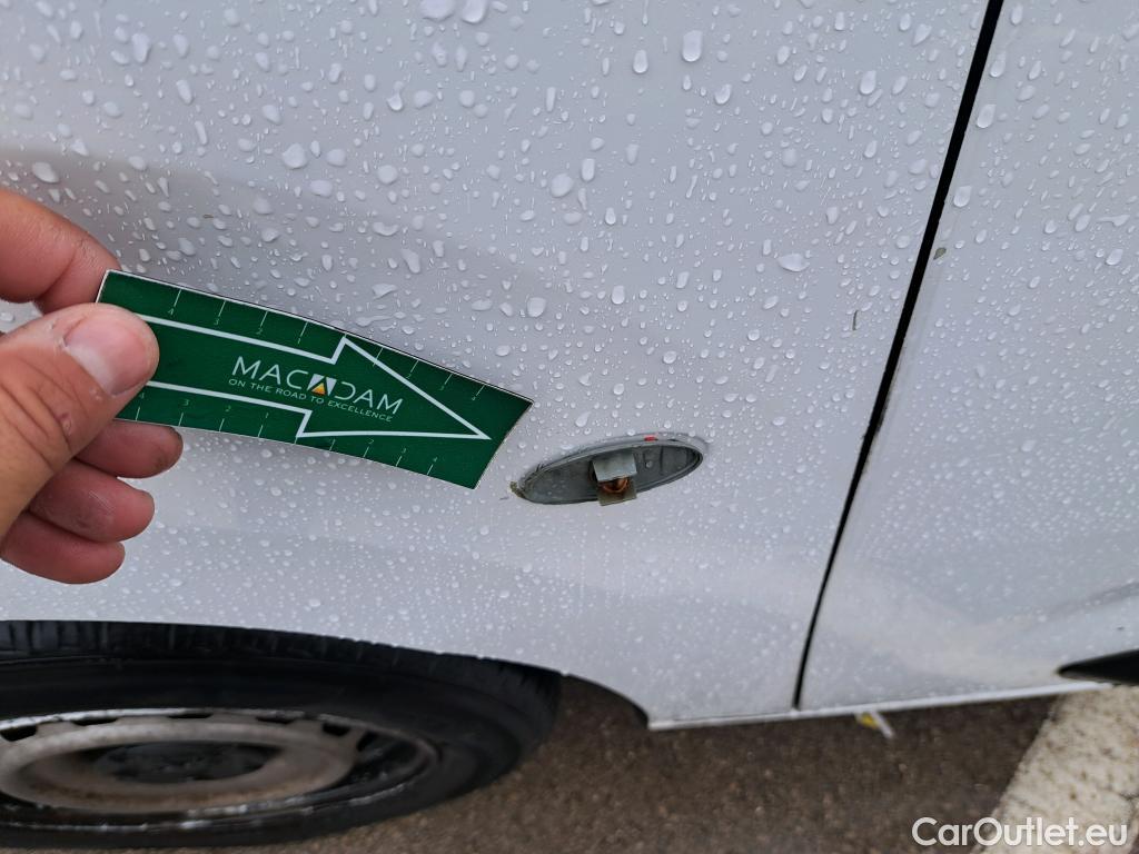  Peugeot  Partner PEUGEOT  / 2018 / 4P / furgón derivado de turismo Premium Standard 600kg BlueHDi 73kW #60