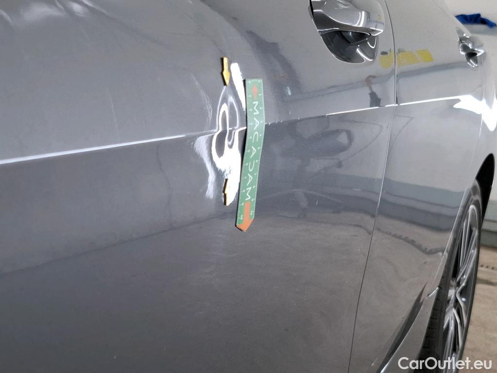  Bmw  Serie 2 BMW Série 2 Gran Coupé / 2019 / 4P / Berline 220D AUTO Business Design #8