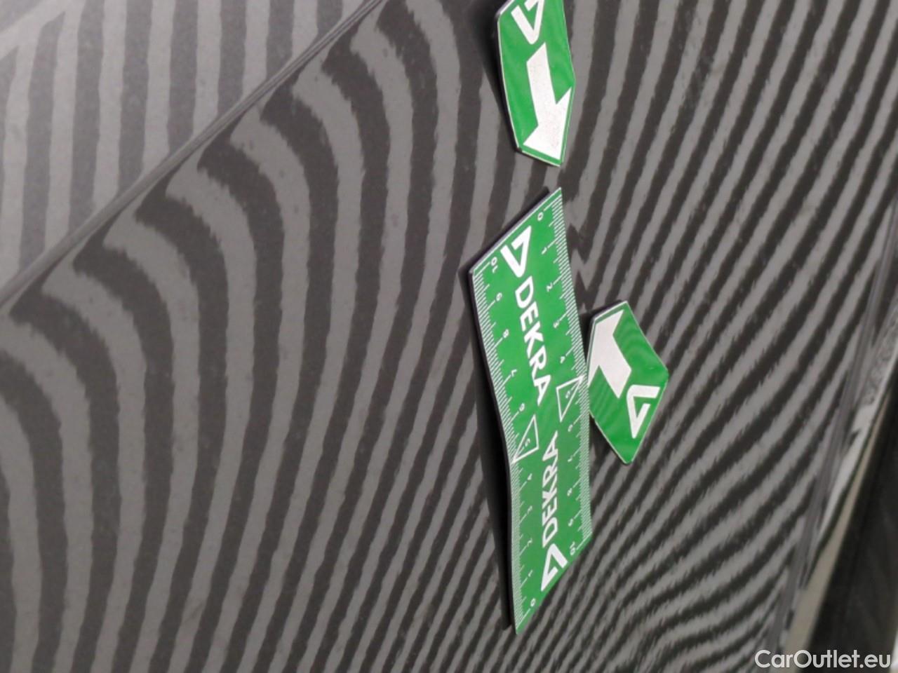  Audi  A4 AUDI  / 2019 / 4P / Berline 30 TDI 136 S tronic Business Line #32